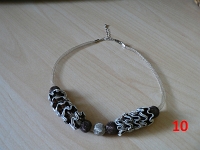 10 collier marron